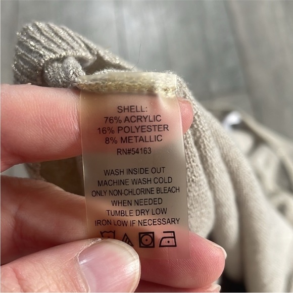 Calvin Klein Size Medium Gold Cardigan Sweater. - Picture 5 of 5